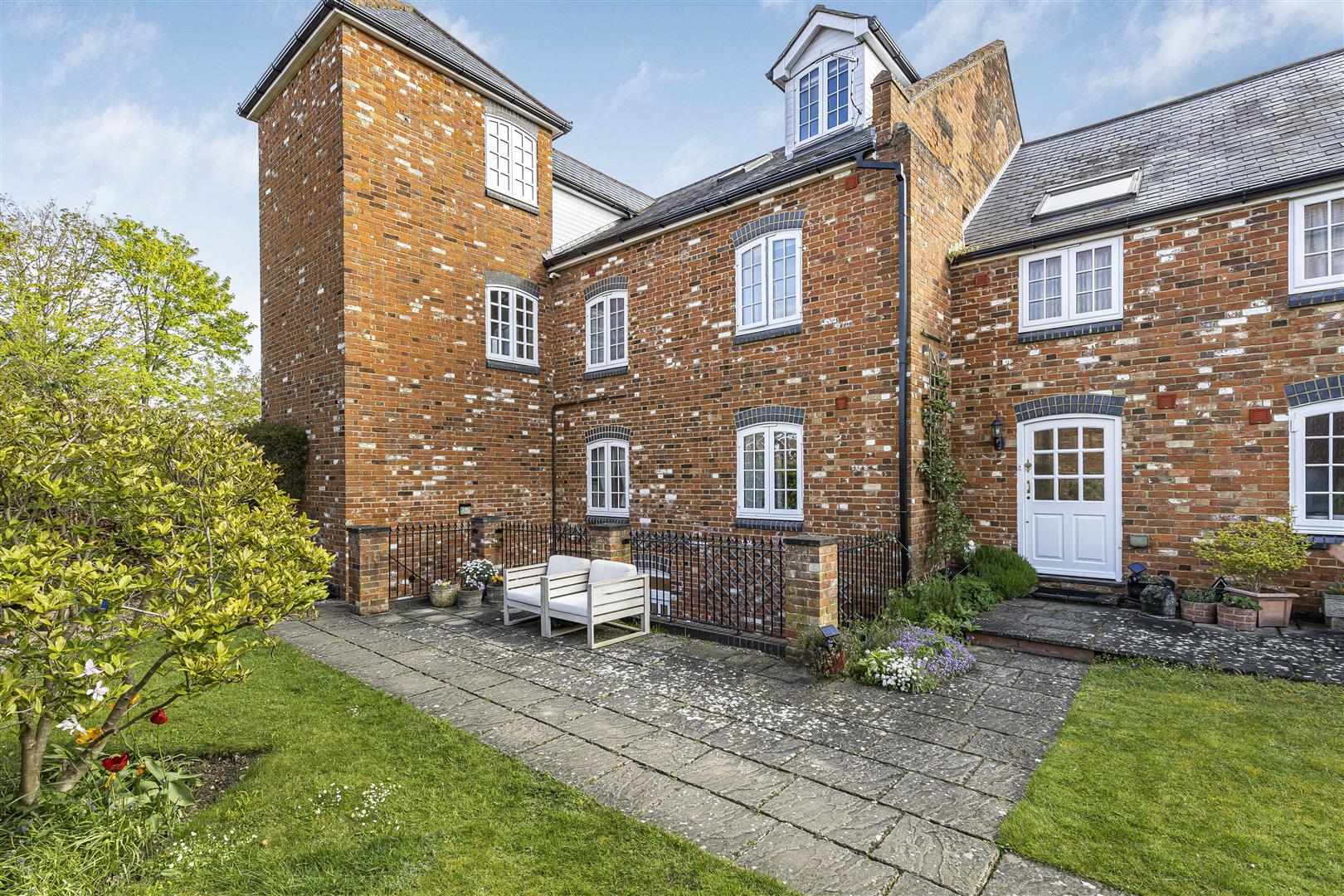 2 Bedroom for sale in Saffron Walden Cheffins Saffron Walden Sales